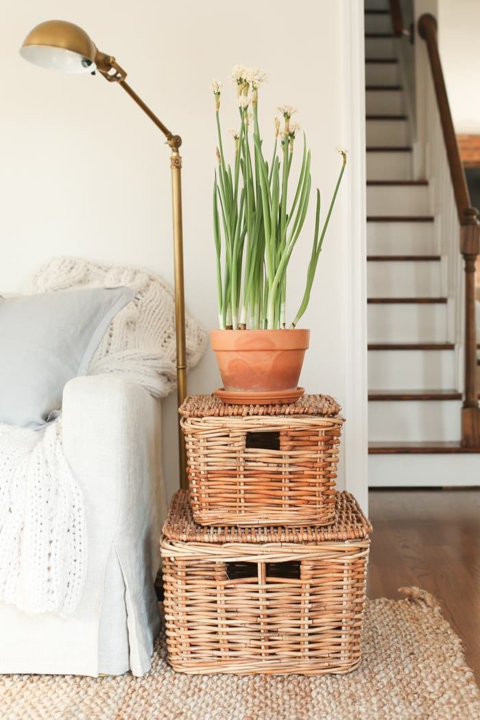 Neutral winter decor: how to decorate after Christmas