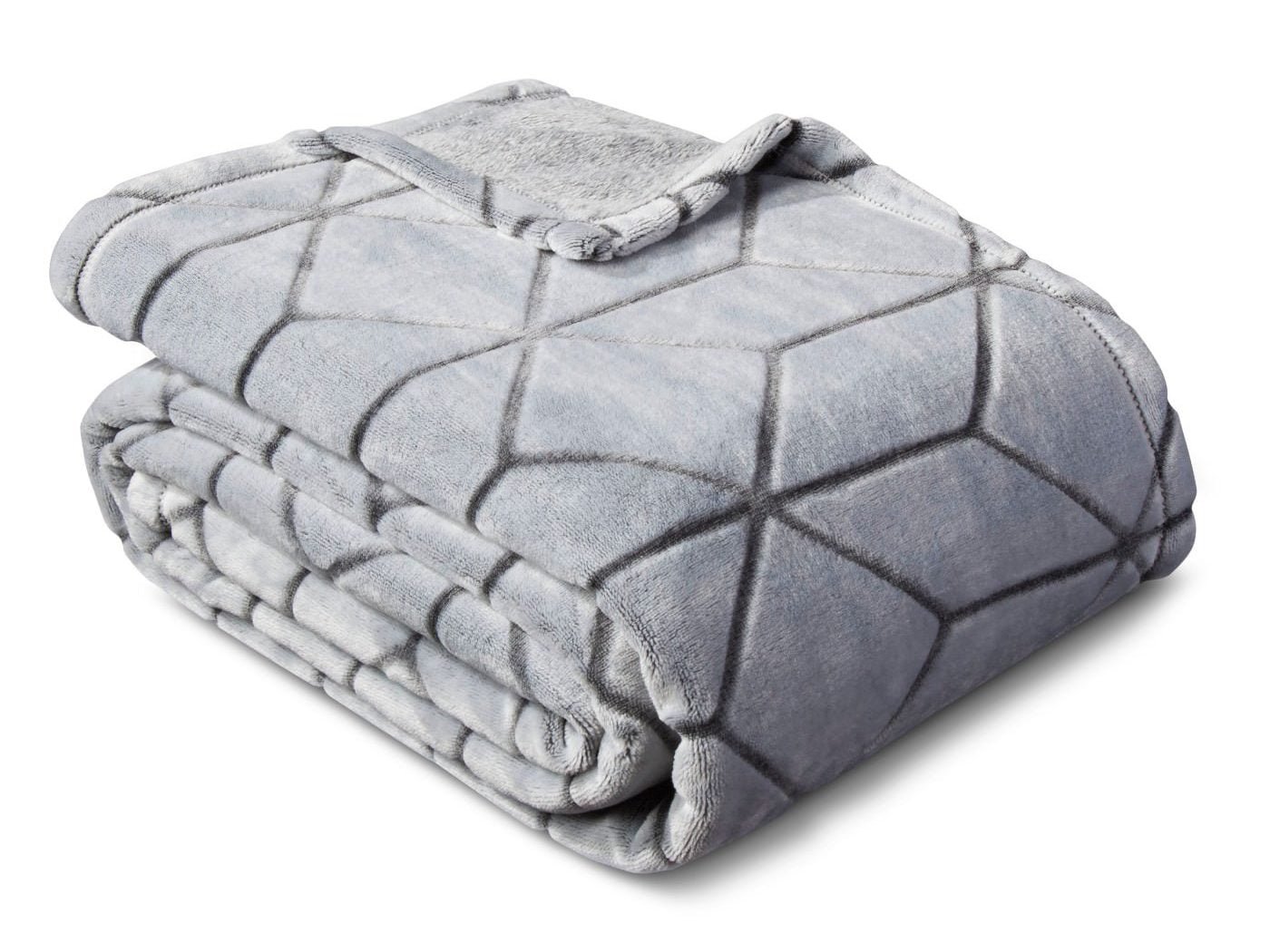 Winter Throw Blankets for a Cute & Warm Look