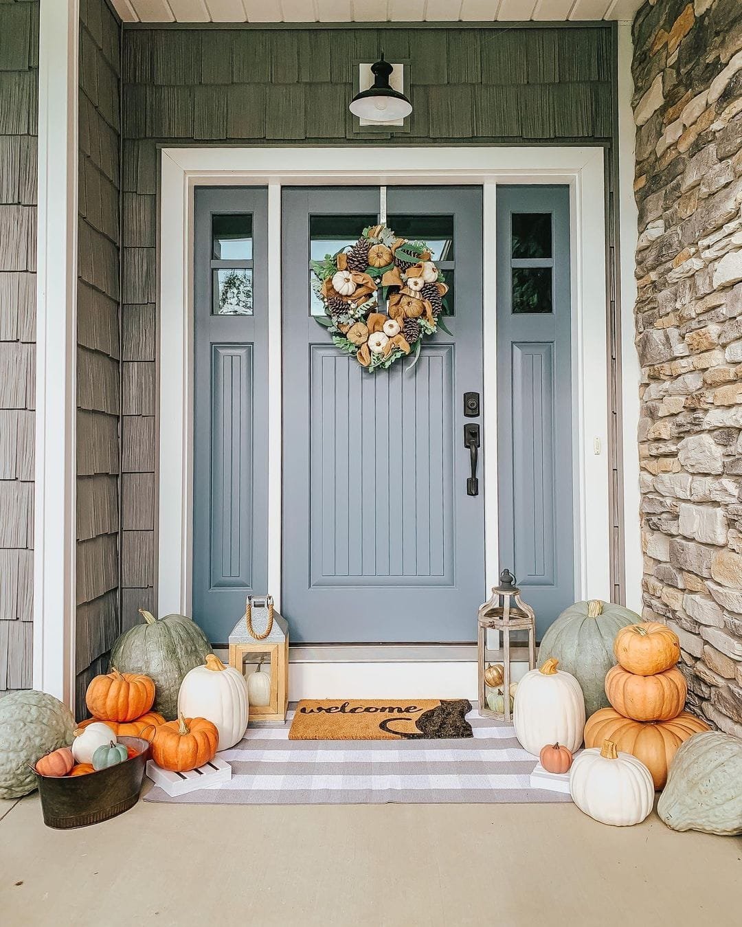fall front porch decor